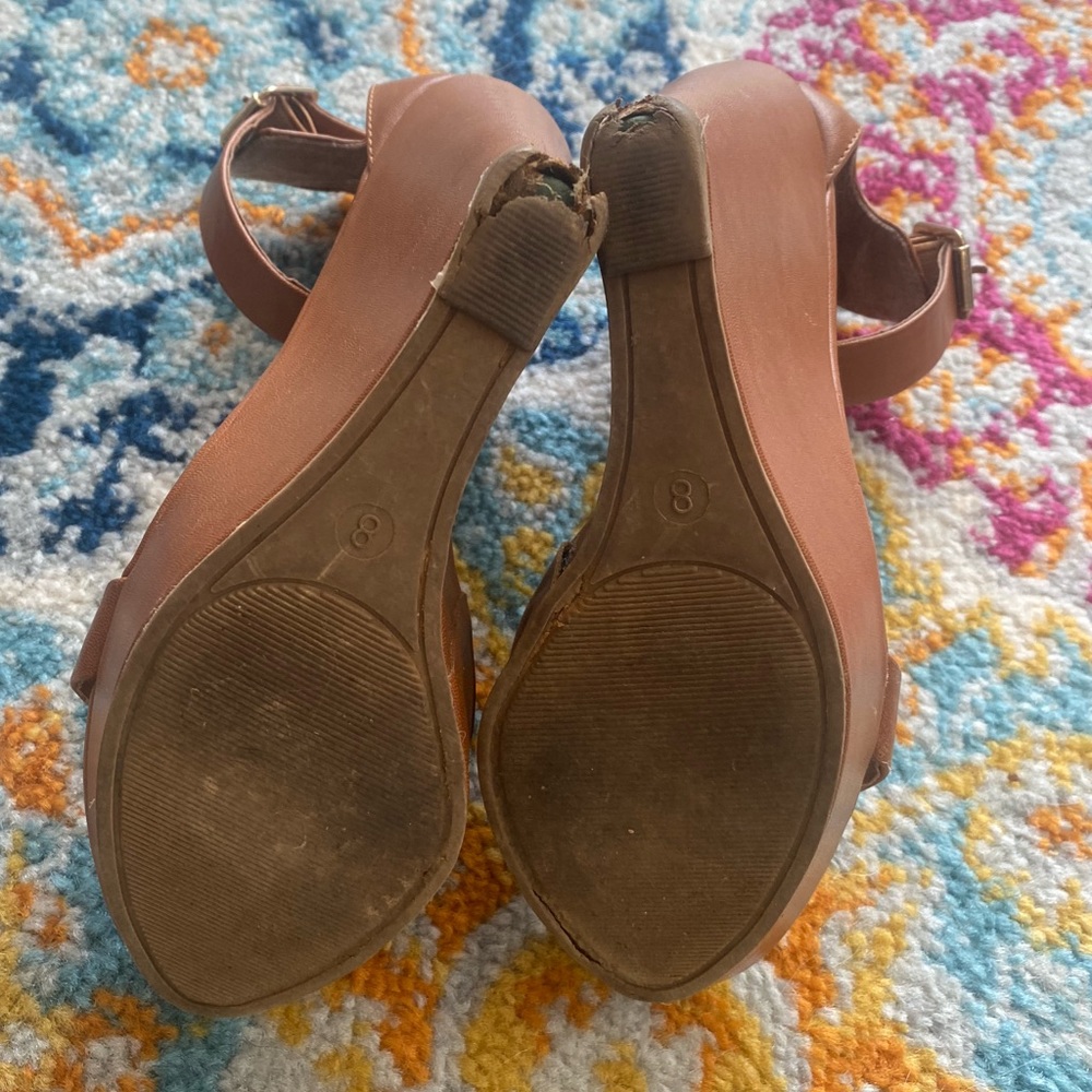 SOLD!! Breckelles Women Tan Leatherette Single Band Ankle Strap Platform Wedge - Picture 11 of 11